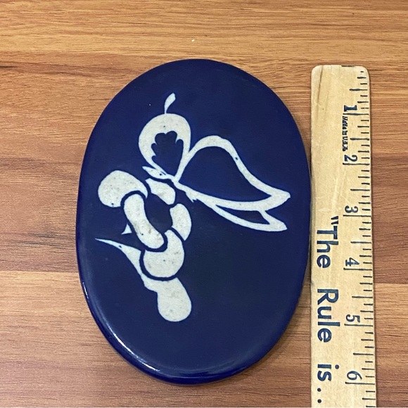 Vintage PETTEFORD Cobalt Blue Butterfly Flower Ceramic Trivet Bread Warmer Tile - Picture 5 of 10